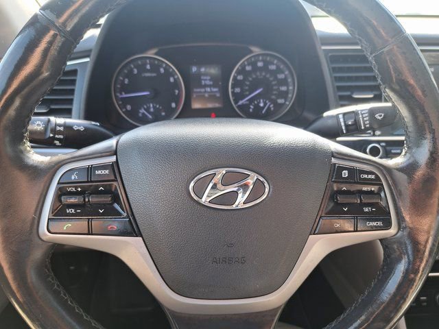 Used 2017 Hyundai Elantra Limited image 12
