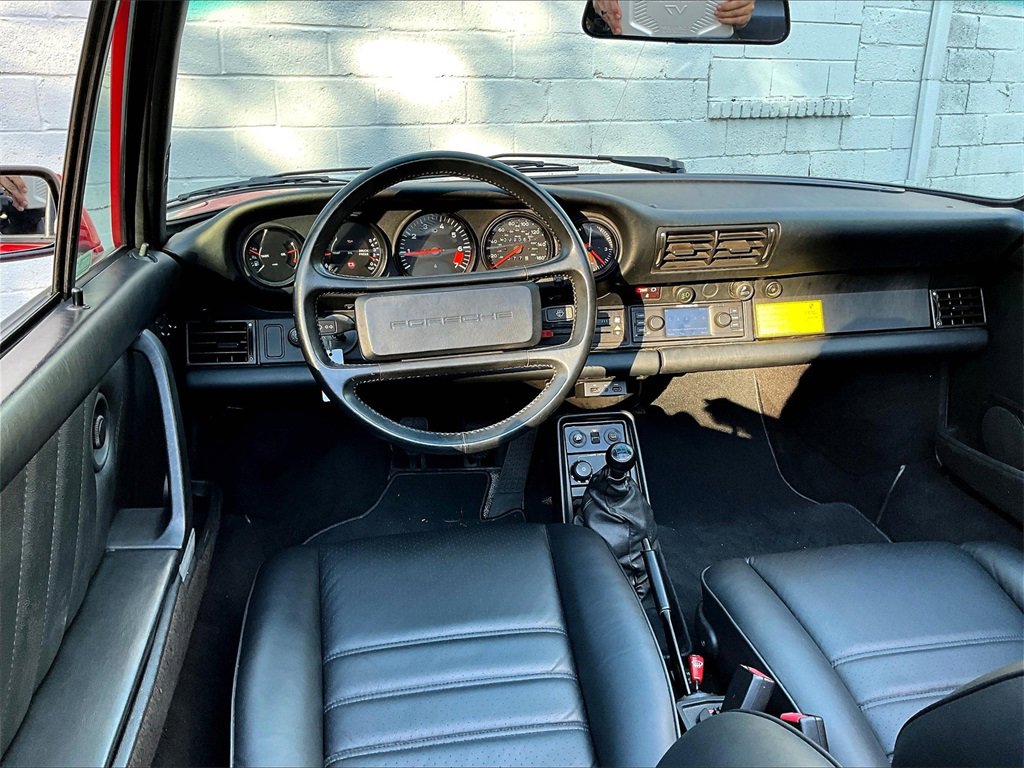 Used 1986 Porsche 911 Carrera image 11