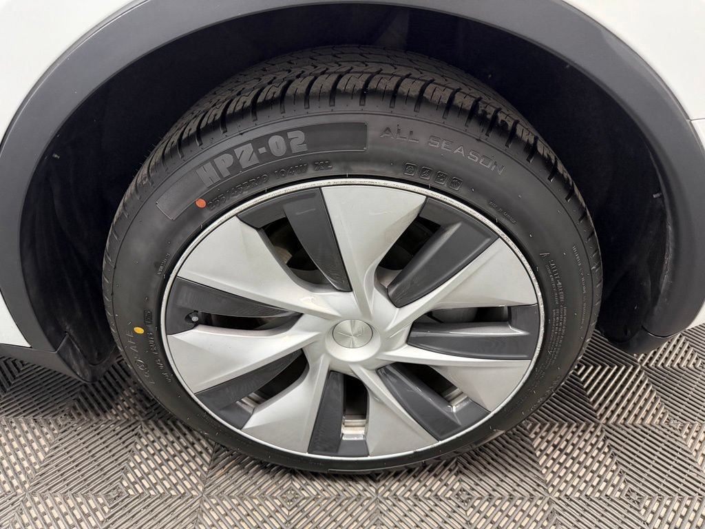 Used 2023 Tesla Model Y Long Range AWD/4WD image 20