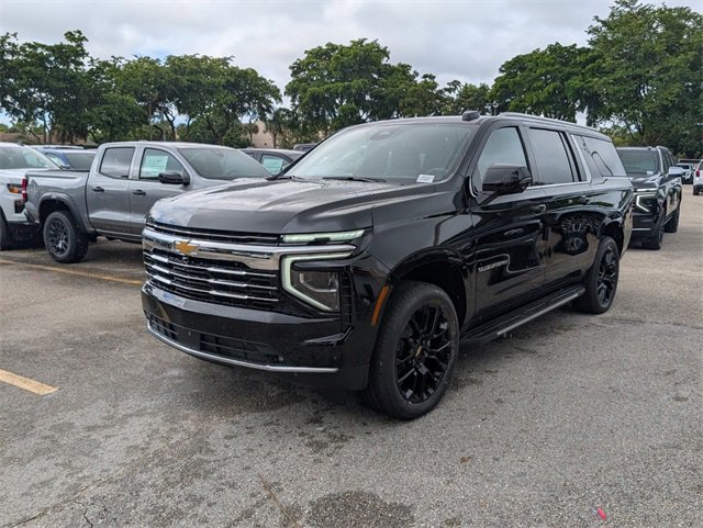 New 2026 Chevrolet Suburban LT w/ Comfort Package image 4
