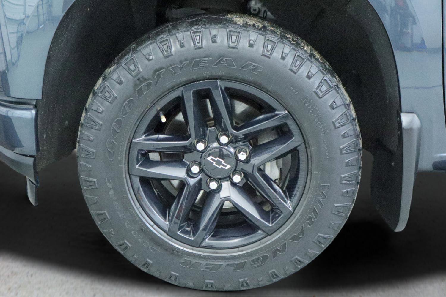 Used 2020 Chevrolet Silverado 1500 RST AWD/4WD image 9