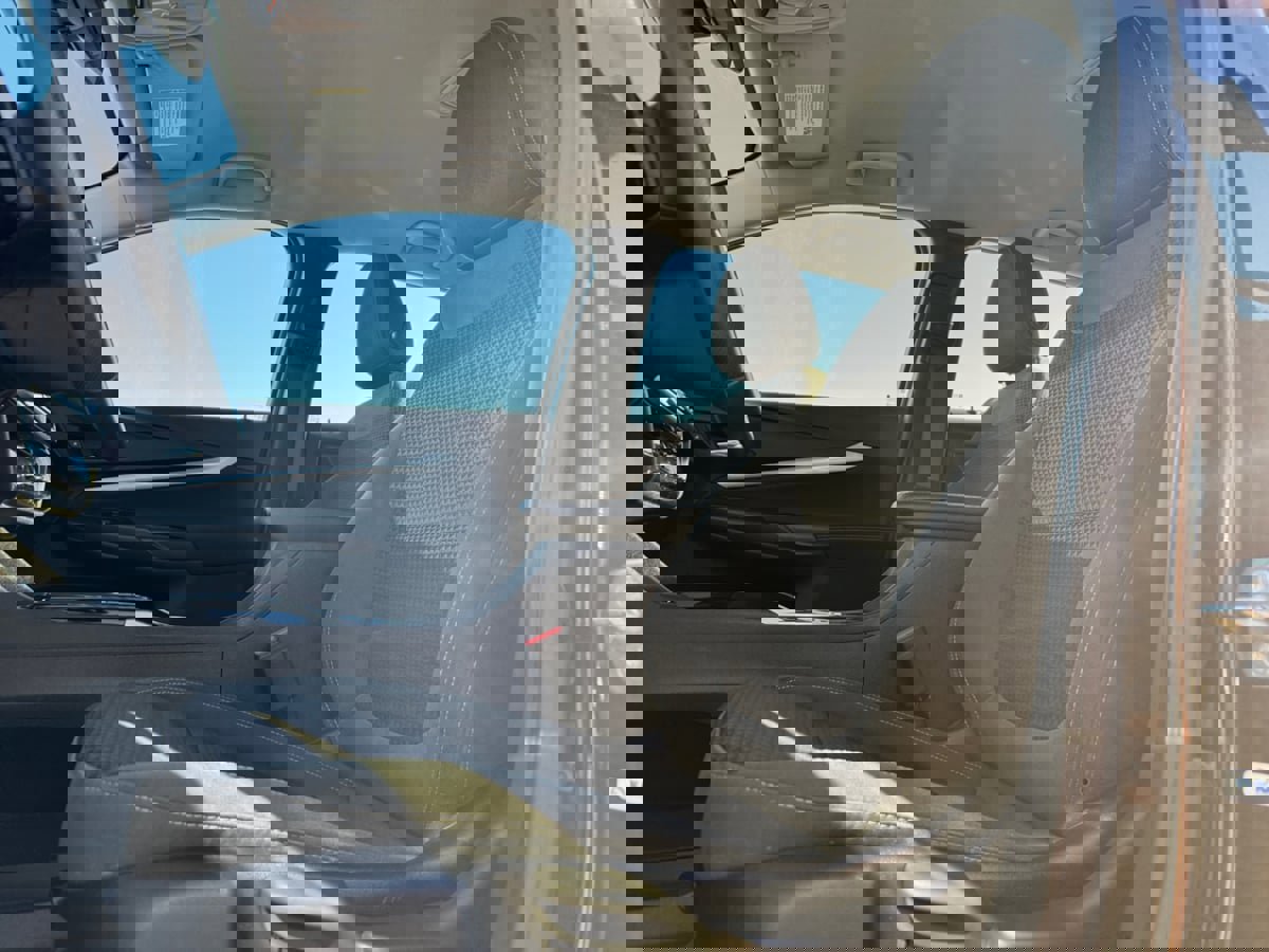 Used 2022 Chevrolet Bolt EUV LT image 16