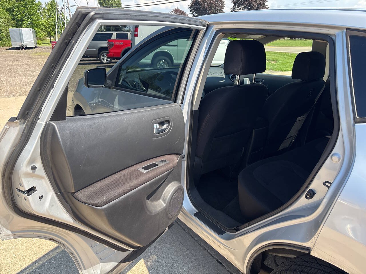 Used 2013 Nissan Rogue S w/ Special Edition Pkg AWD/4WD image 13