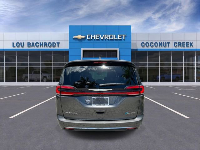Used 2021 Chrysler Pacifica Limited w/ Uconnect Theater Family Group FWD image 7