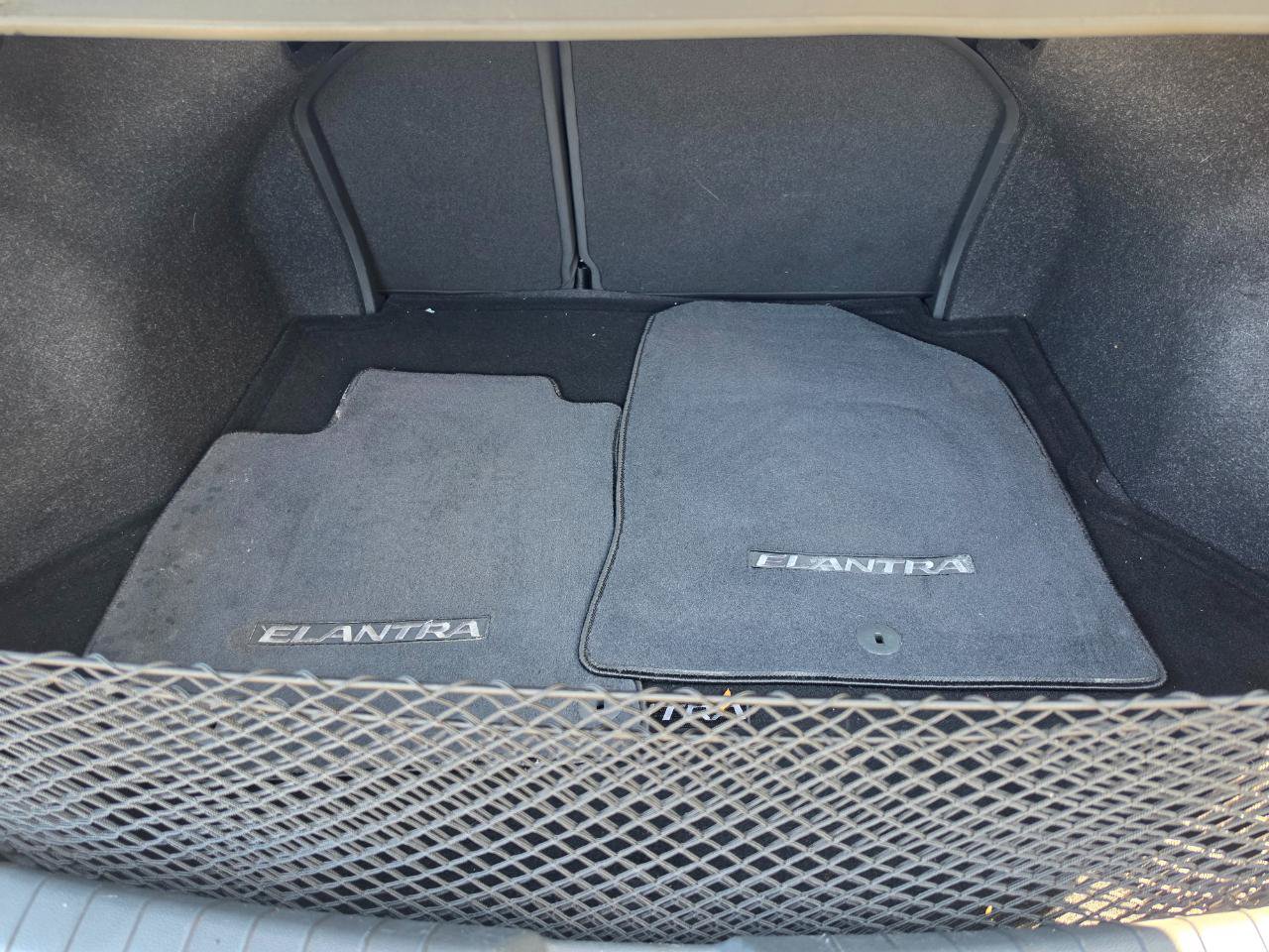 Used 2018 Hyundai Elantra SEL FWD image 6