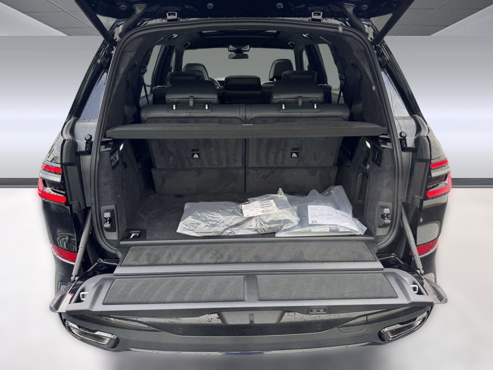 Used 2026 BMW X7 xDrive40i w/ Executive Package image 20