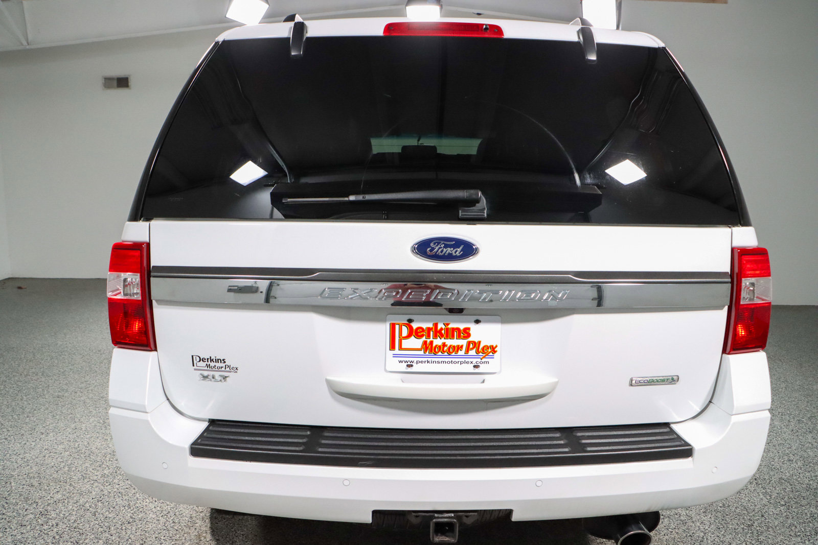 Used 2017 Ford Expedition XLT image 8