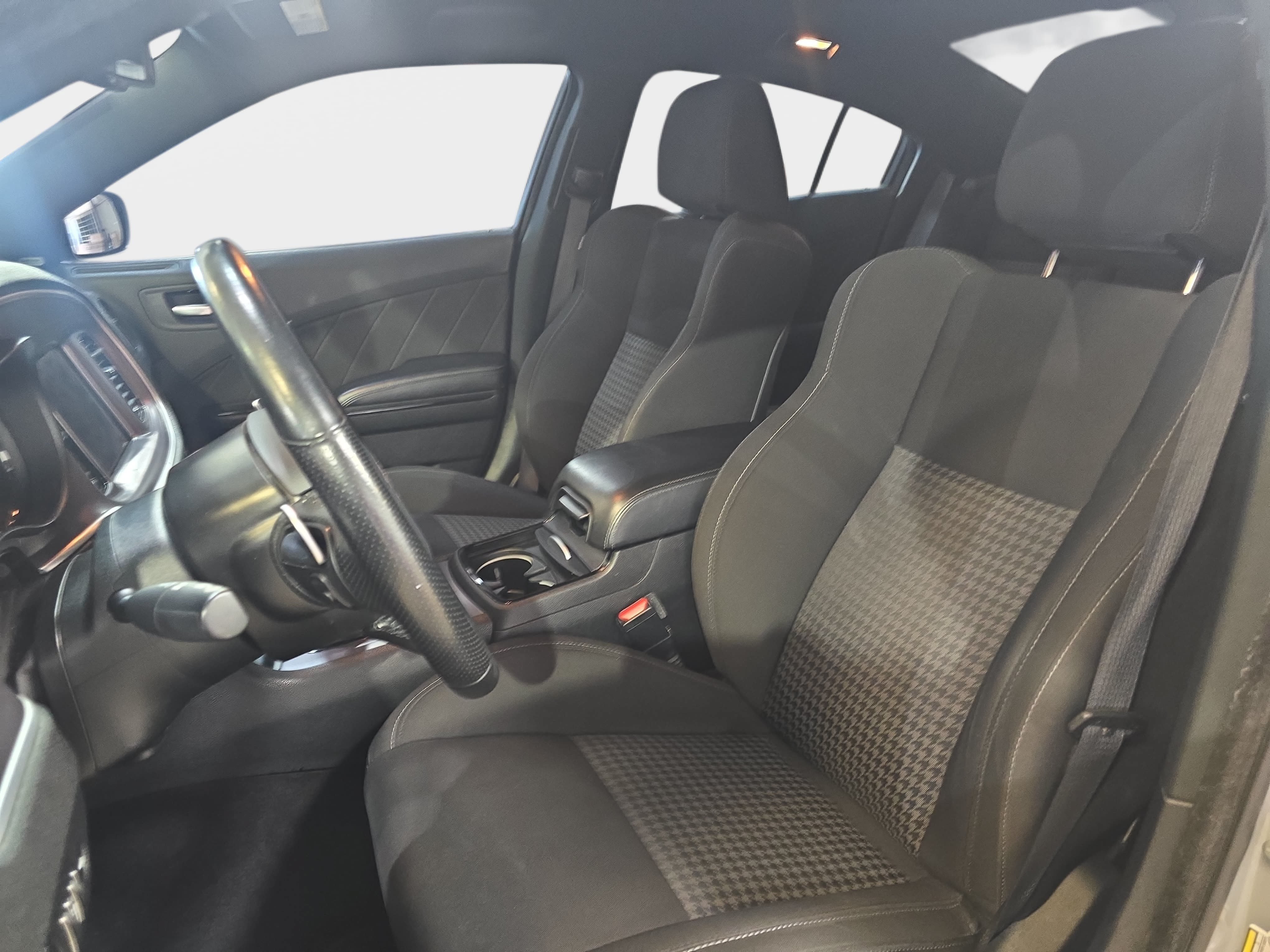 Used 2021 Dodge Charger R/T w/ Blacktop Package RWD image 12
