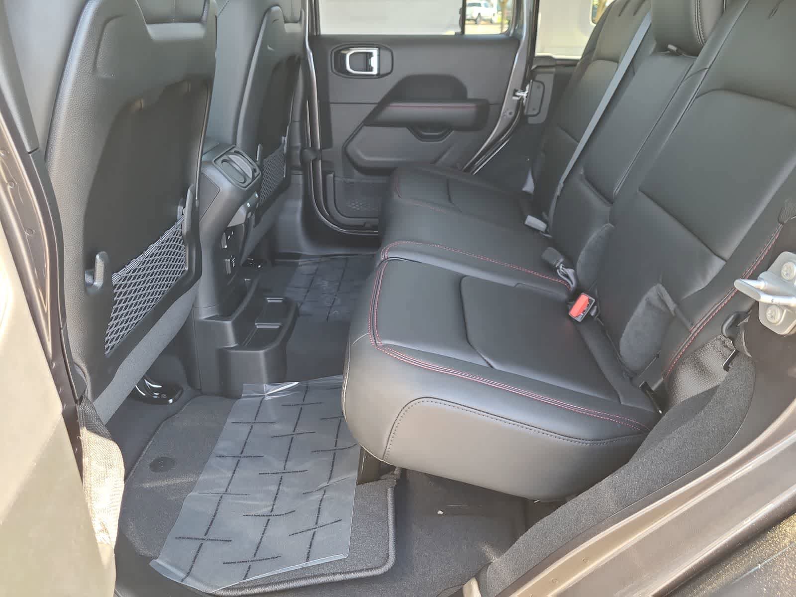 New 2026 Jeep Wrangler Unlimited Rubicon AWD/4WD image 21