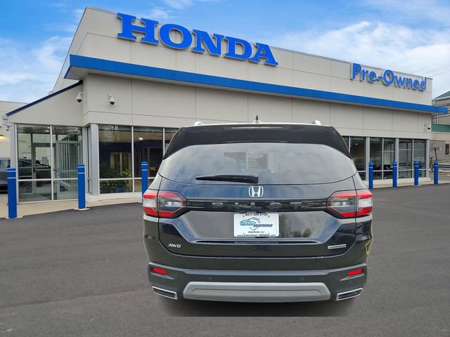 Used 2025 Honda Pilot Touring image 5