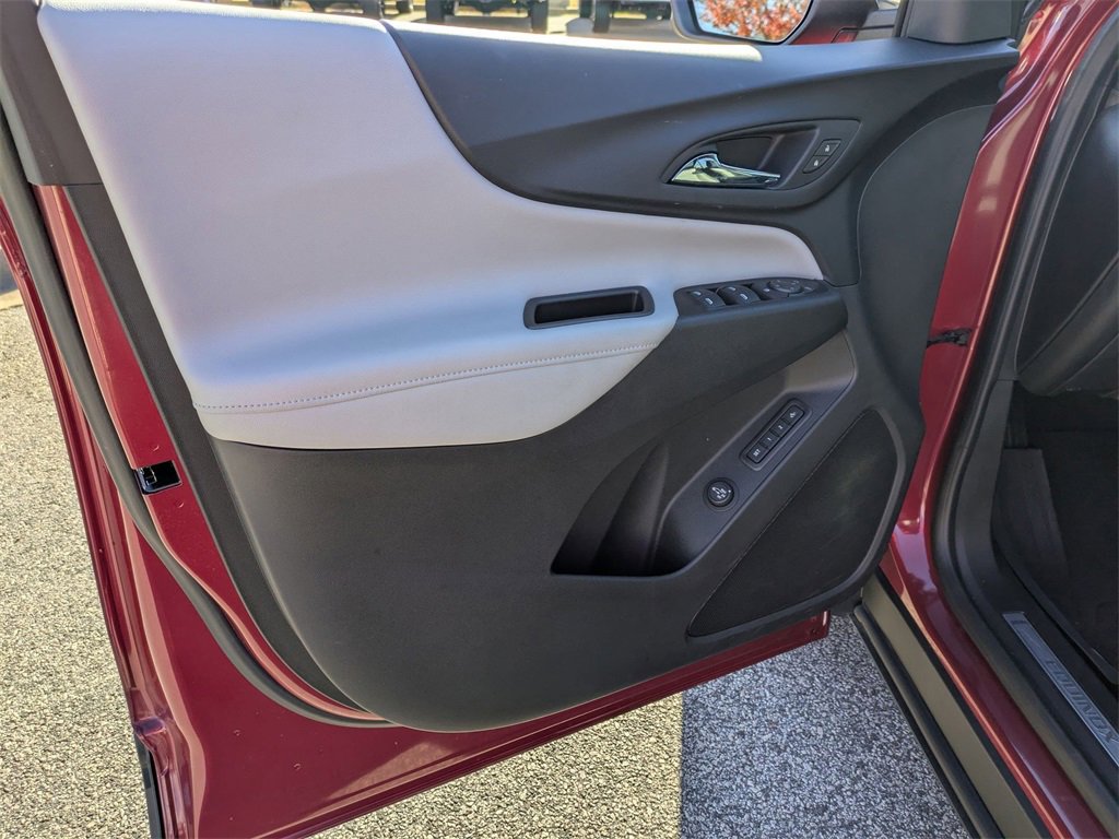 Used 2021 Chevrolet Equinox Premier image 13