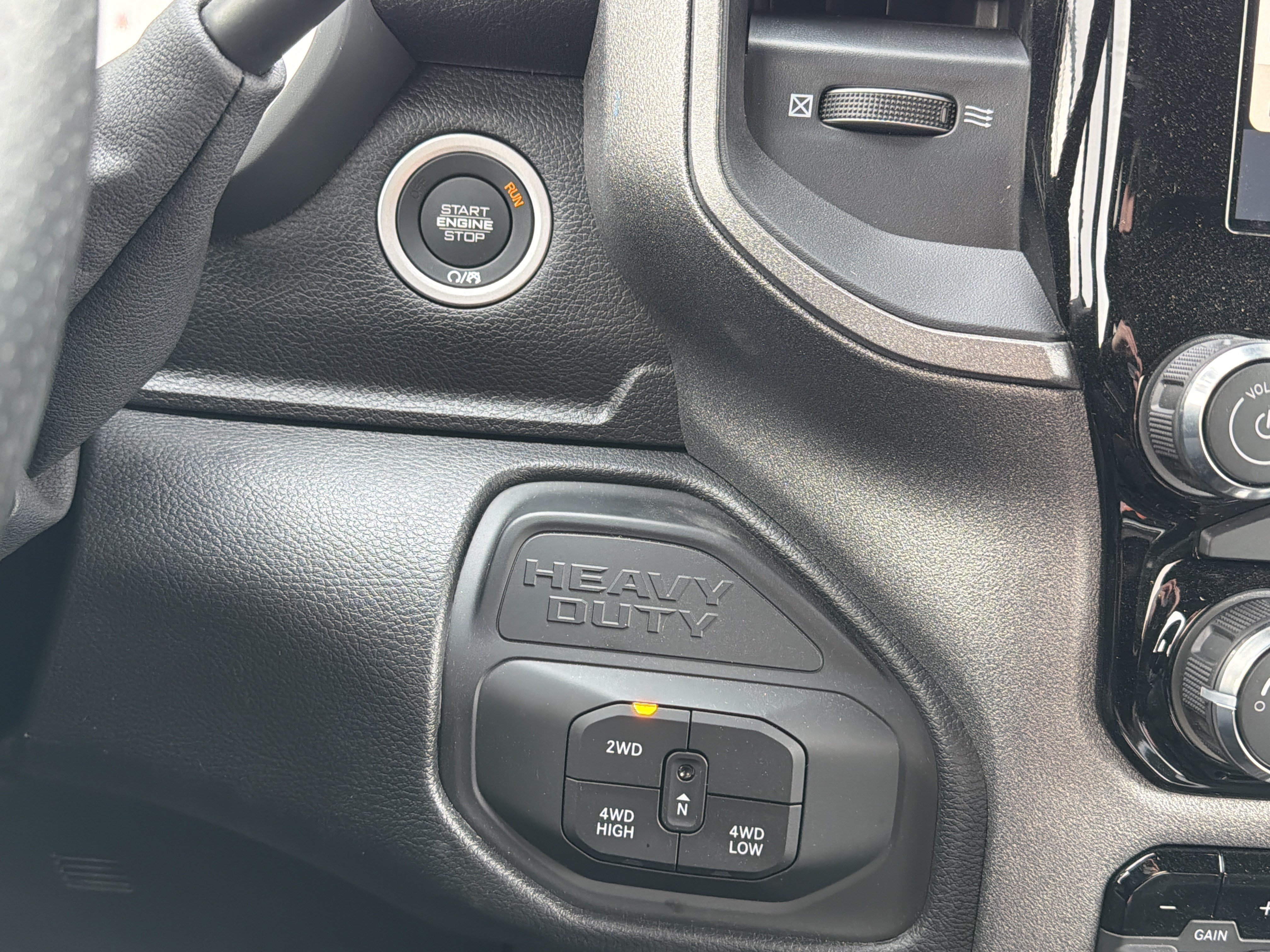 New 2026 RAM 3500 Tradesman w/ Chrome Appearance Group AWD/4WD image 20