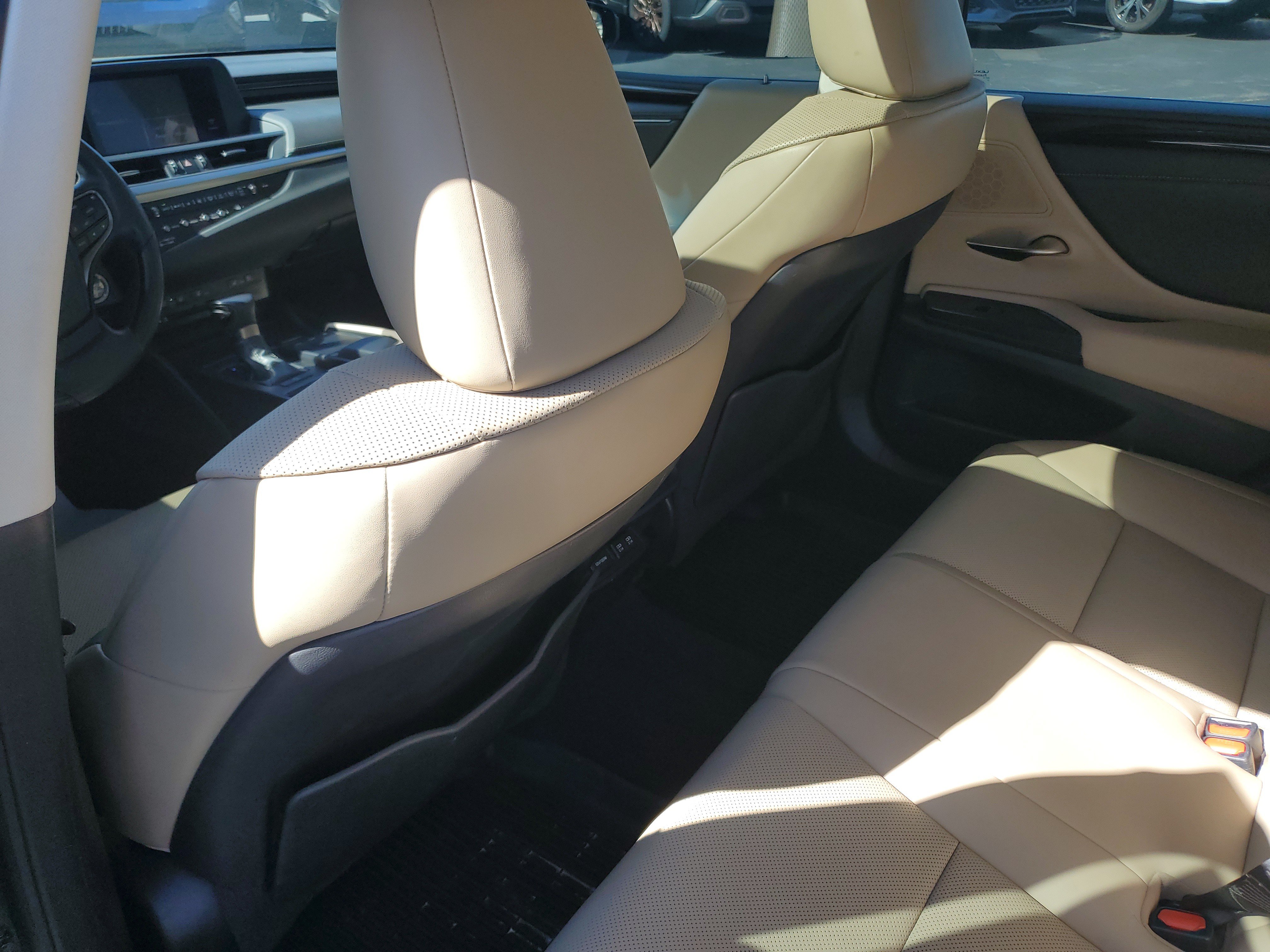 Used 2019 Lexus ES 350 w/ Premium Package FWD image 12