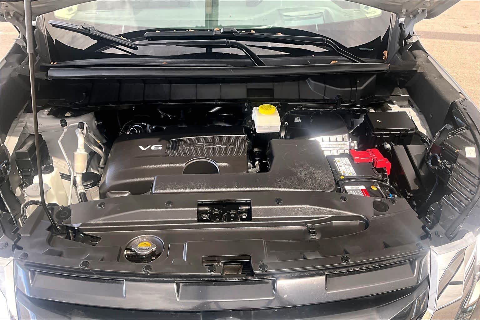 Certified 2023 Nissan Pathfinder Platinum FWD image 32