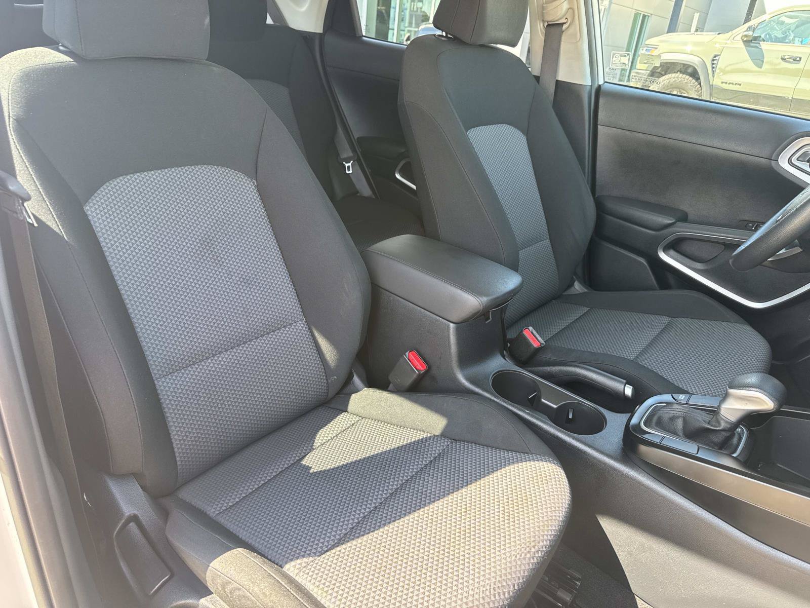 Used 2022 Kia Soul LX FWD image 11