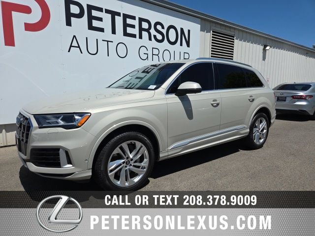 Used 2022 Audi Q7 3.0T Premium Plus w/ Premium Plus Package AWD/4WD image 8