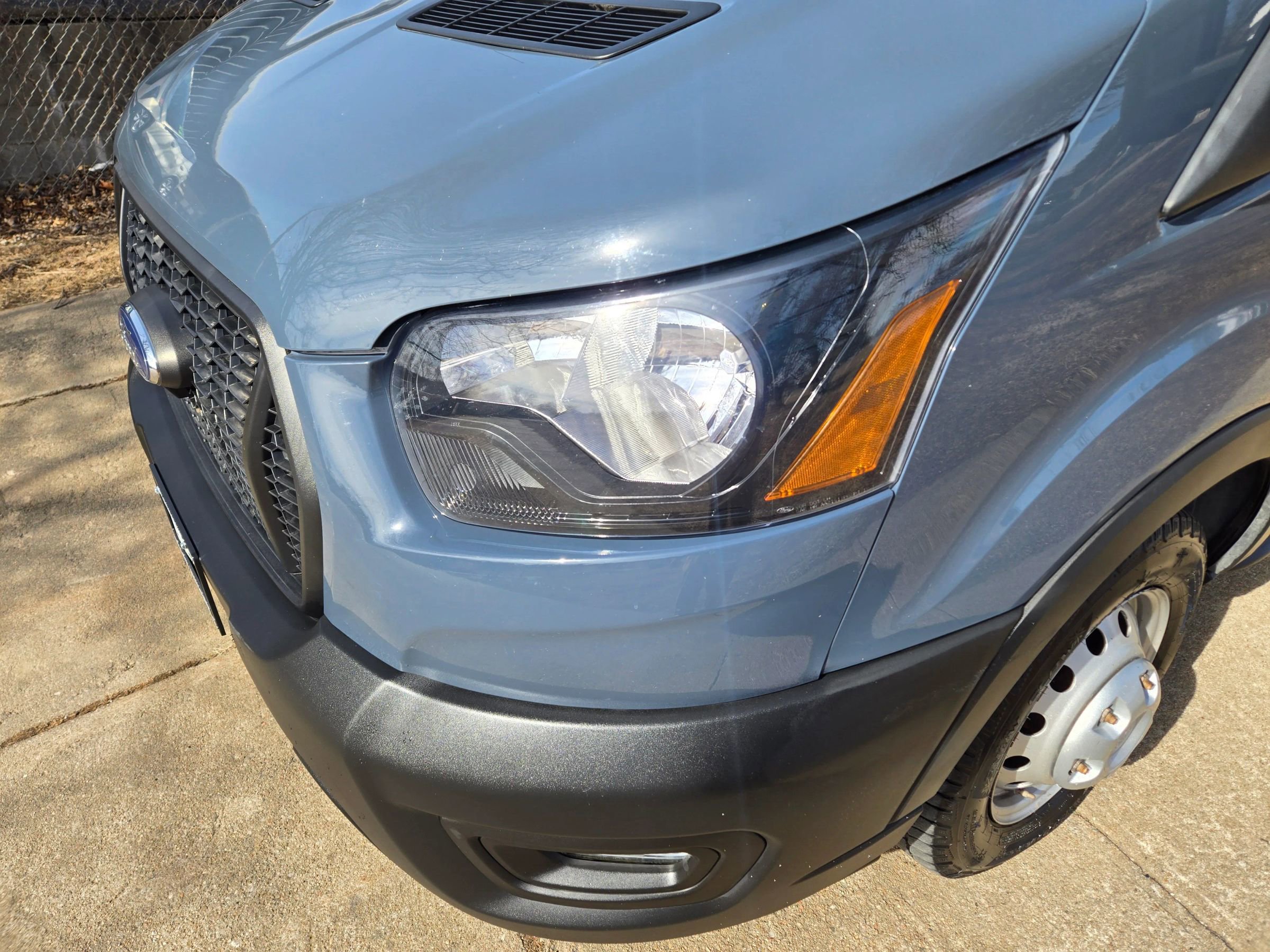 Used 2022 Ford Transit 350 350 HD XL Cutaway Van 2D image 17