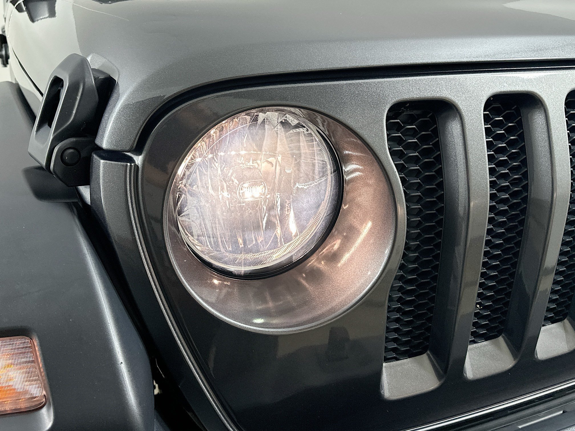 Used 2019 Jeep Wrangler Unlimited Sport S AWD/4WD image 9