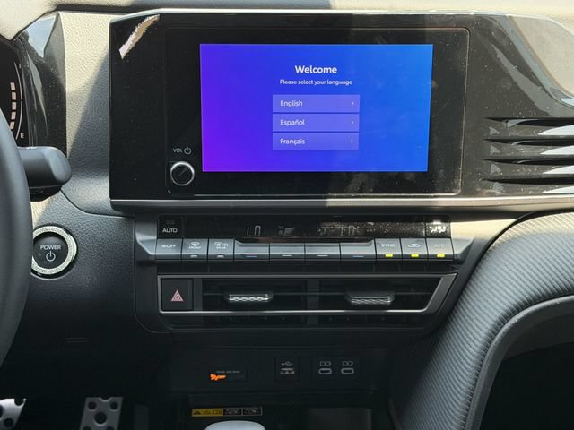 Used 2026 Toyota Camry SE w/ Convenience Package FWD image 16