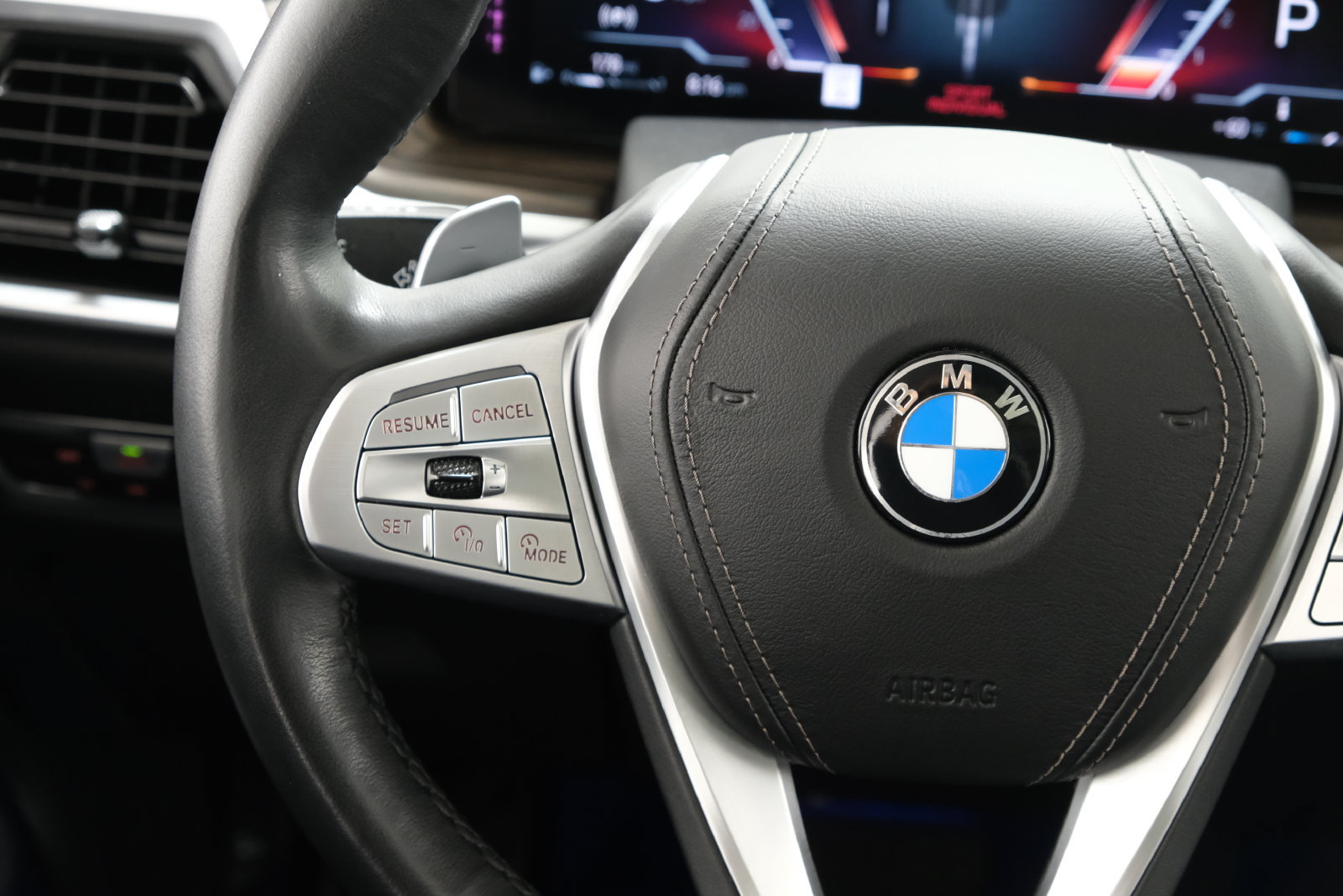 Used 2023 BMW X7 xDrive40i w/ Executive Package AWD/4WD image 12