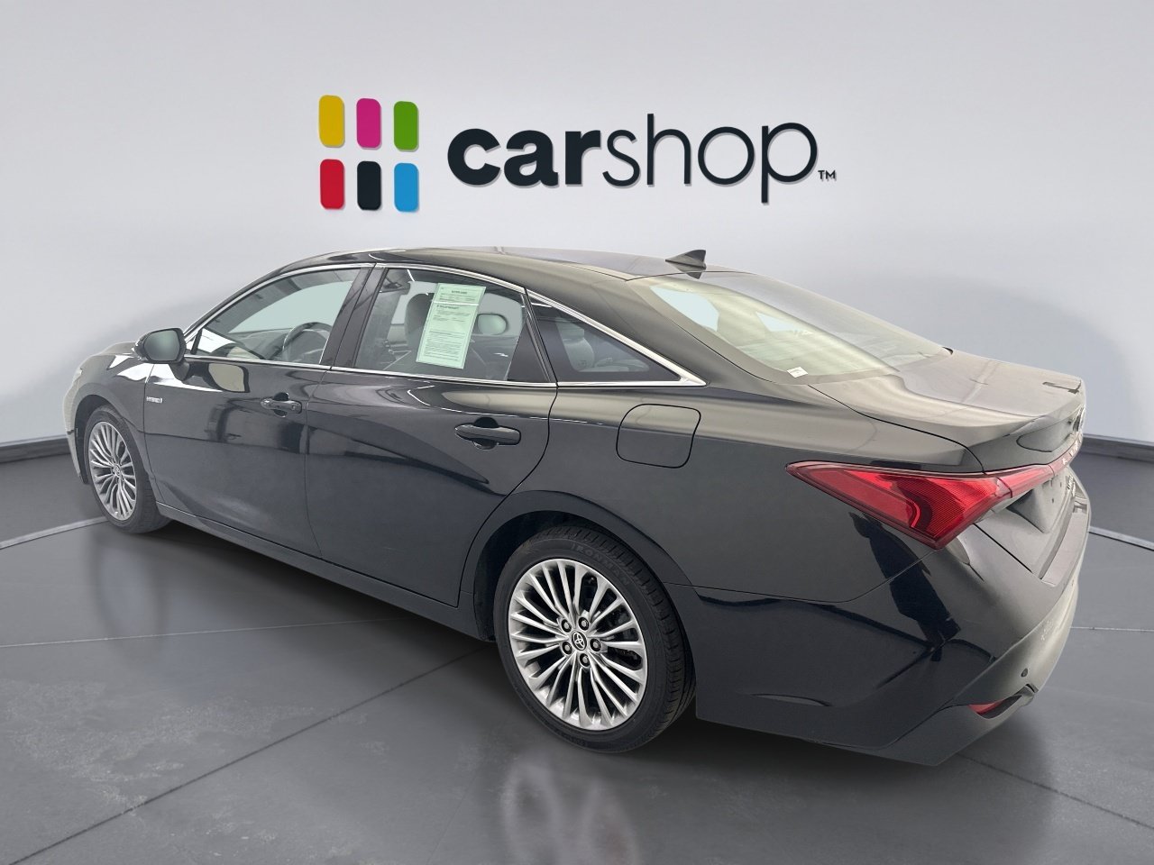 Used 2021 Toyota Avalon Limited w/ Advanced Safety Package FWD image 3