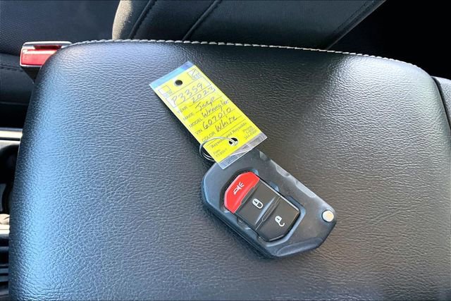 Used 2023 Jeep Wrangler Sahara image 35