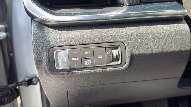 Used 2025 GMC Terrain Elevation image 14