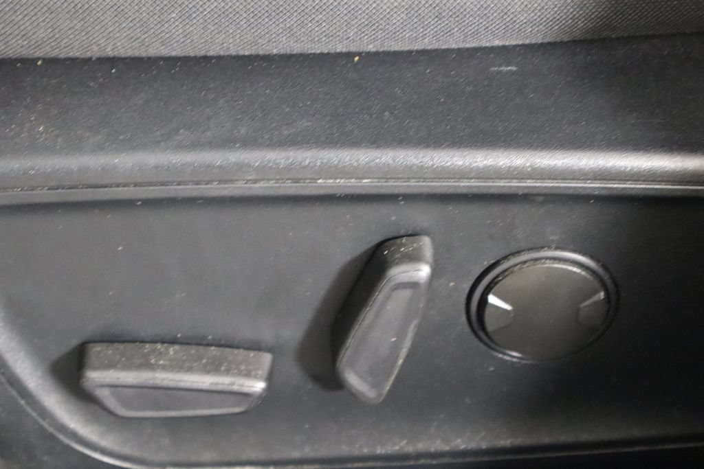 Used 2021 Ford Escape SE FWD image 23