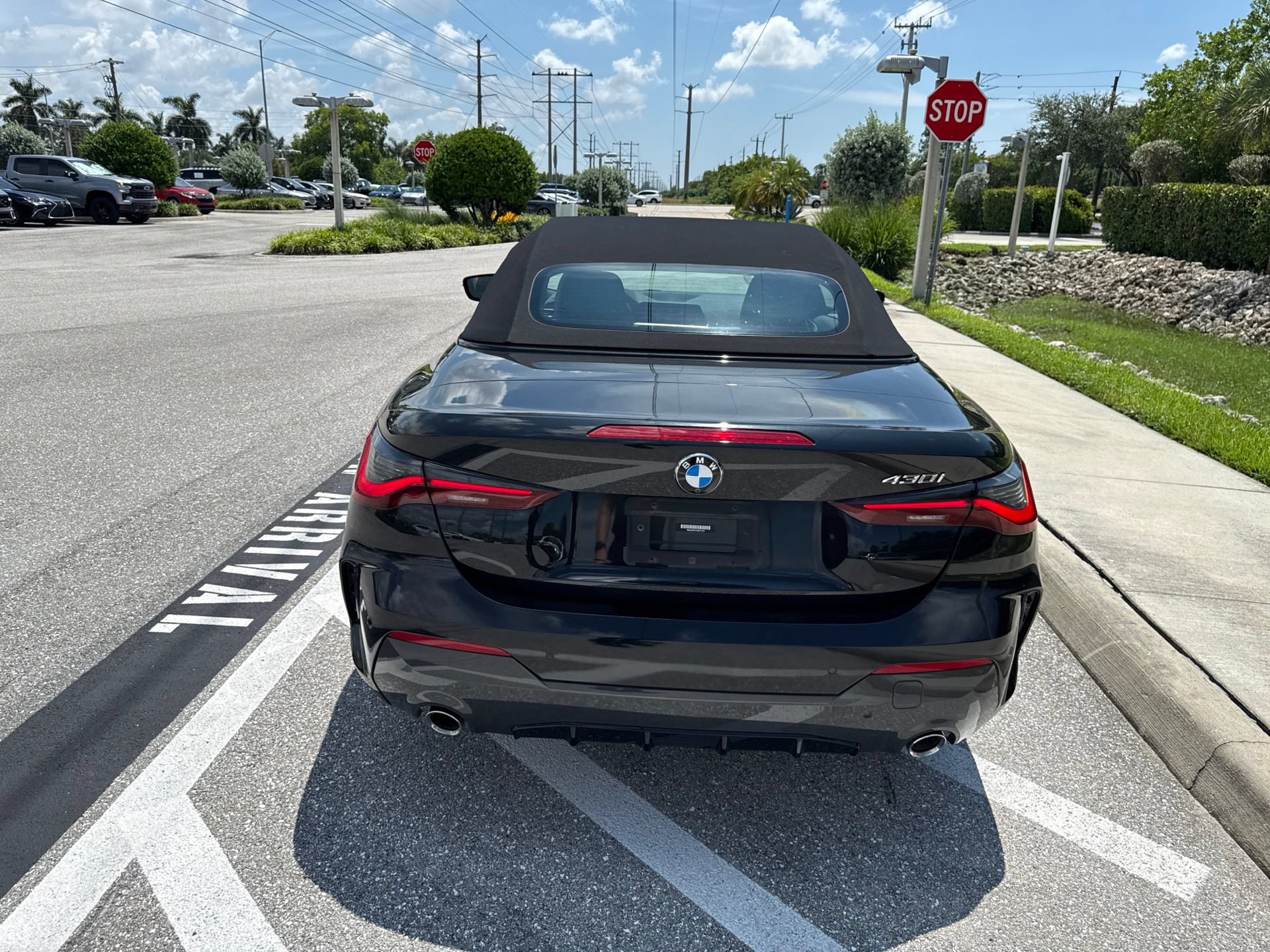 Used 2023 BMW 430i Convertible w/ M Sport Package RWD image 4