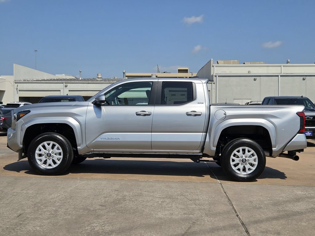 Used 2026 Toyota Tacoma SR5 AWD/4WD image 6