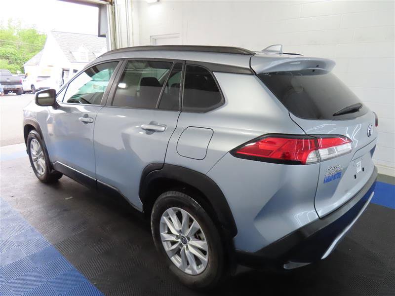 Used 2024 Toyota Corolla Cross LE FWD image 6