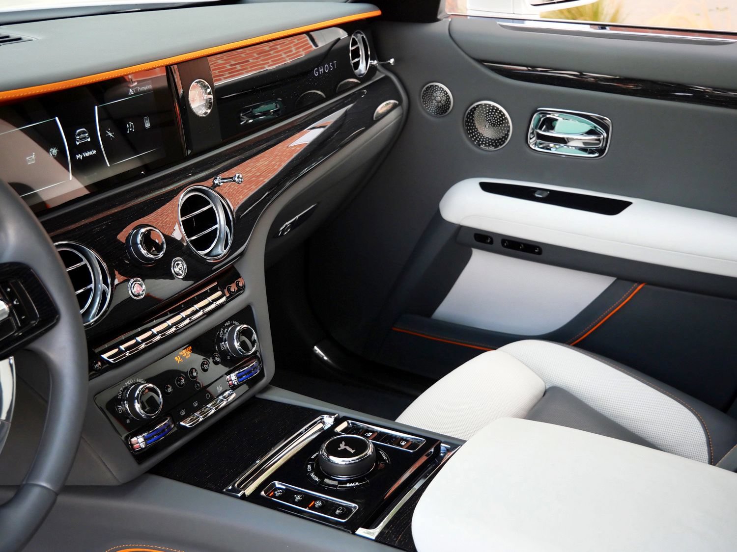 Certified 2021 Rolls-Royce Ghost AWD/4WD image 23