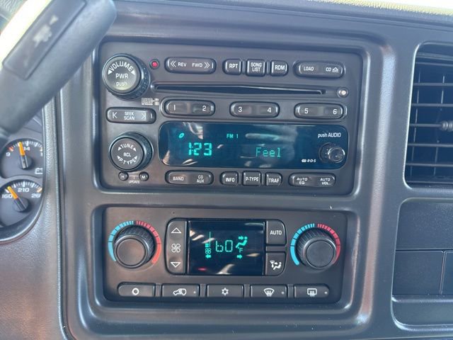 Used 2003 Chevrolet Avalanche 2WD image 16