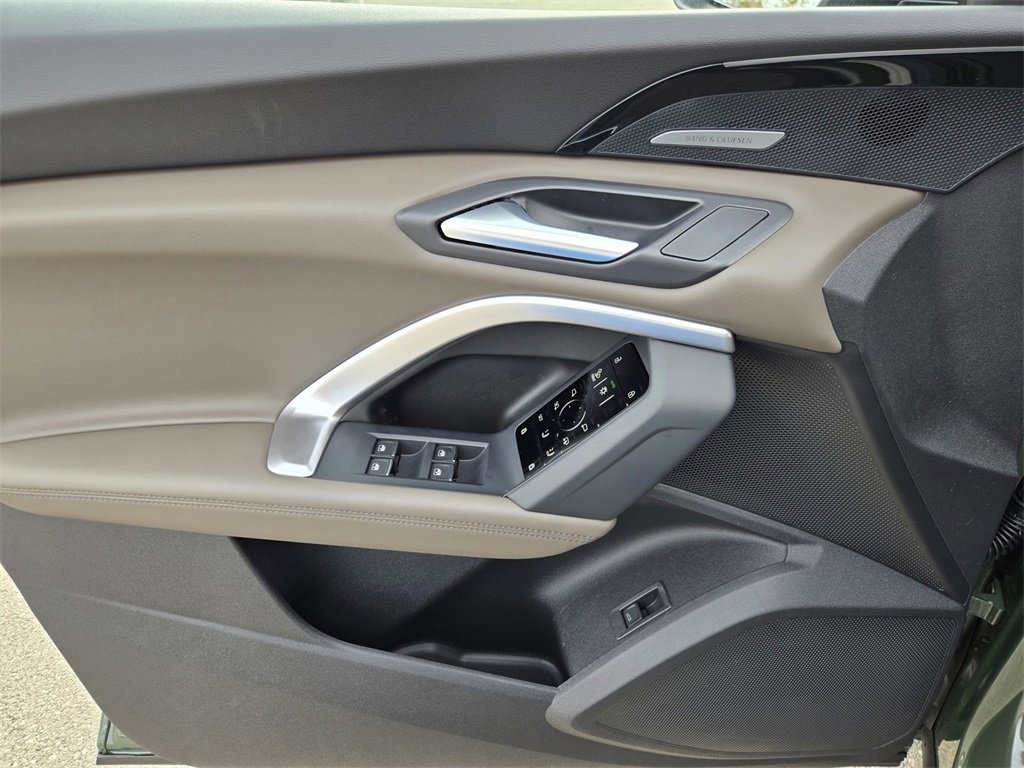 New 2025 Audi Q5 Premium Plus image 17