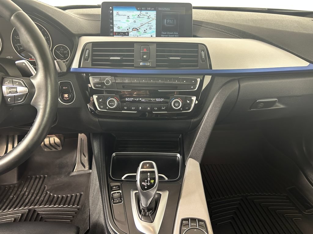 Used 2018 BMW 340i xDrive Sedan w/ Premium Package AWD/4WD image 19