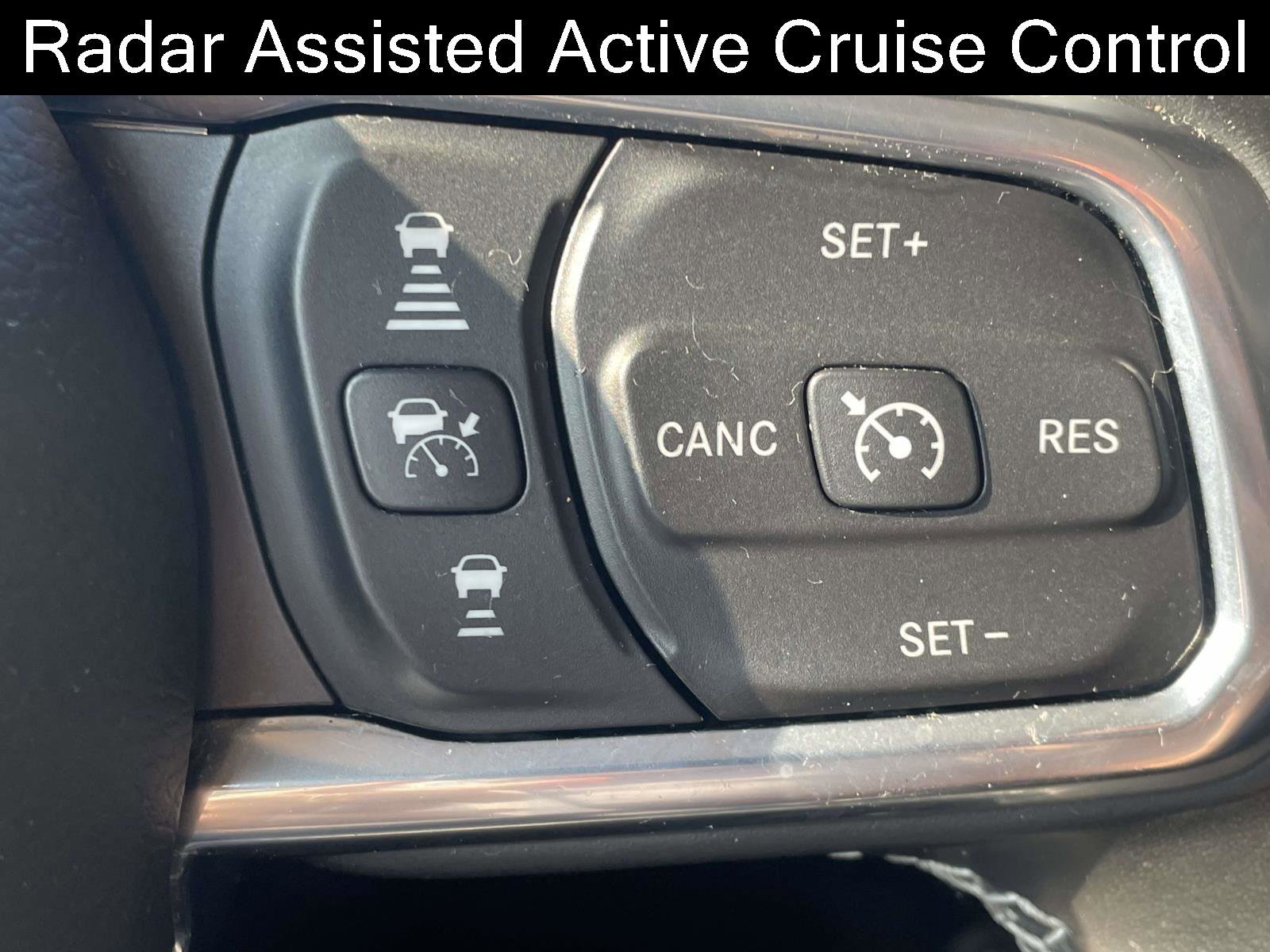Used 2021 Jeep Wrangler Unlimited Sahara w/ Safety Group AWD/4WD image 10