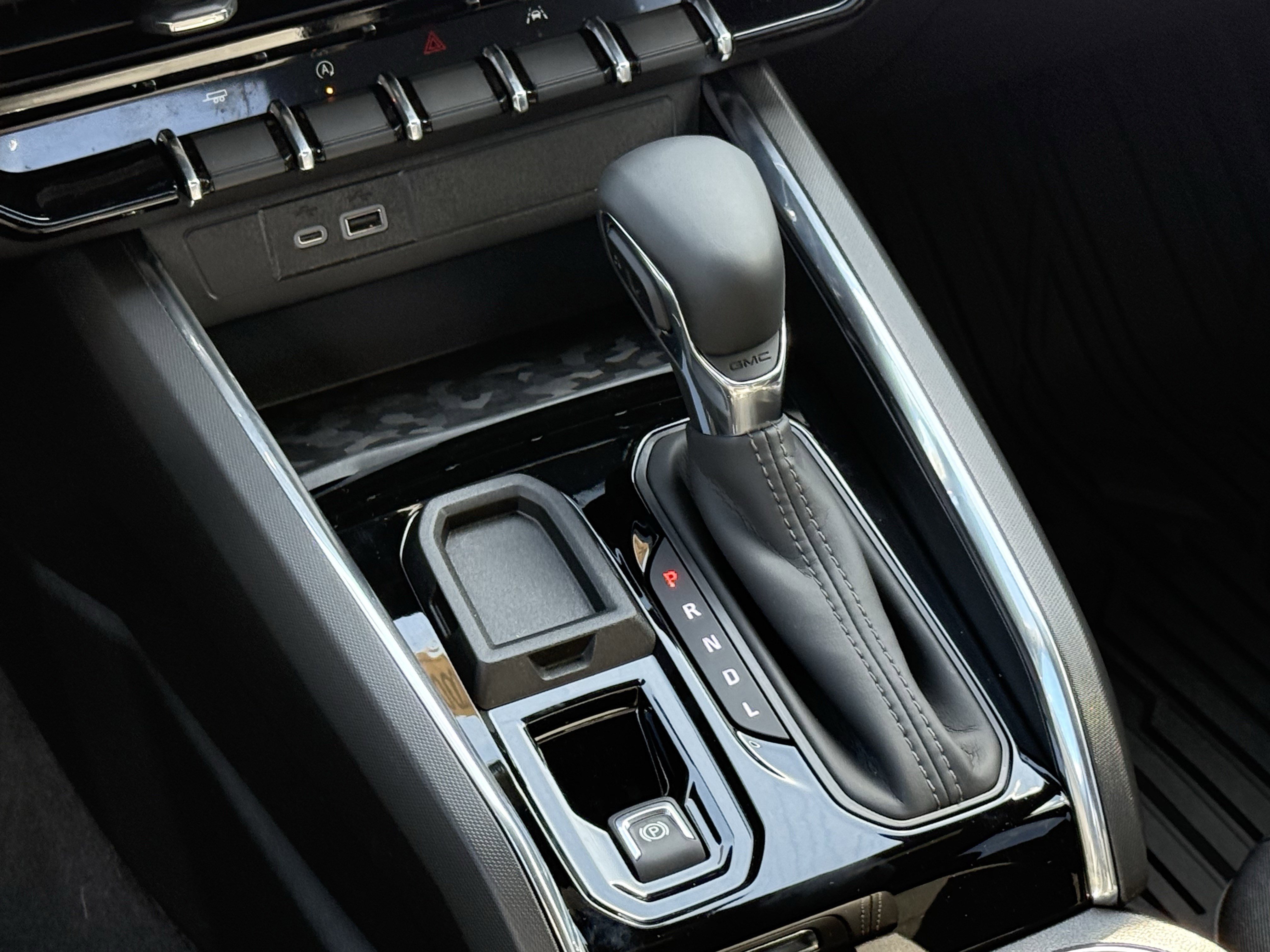 New 2026 GMC Canyon Elevation w/ Convenience Package image 15