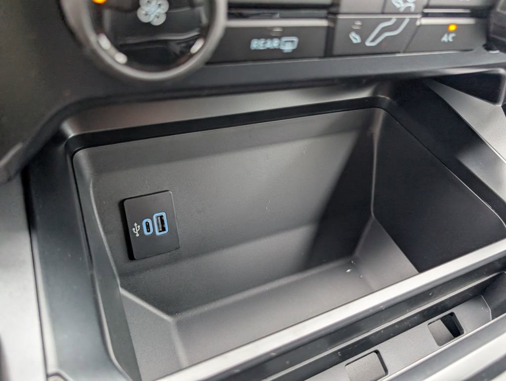 New 2026 Ford F350 XLT w/ FX4 Off-Road Package image 14