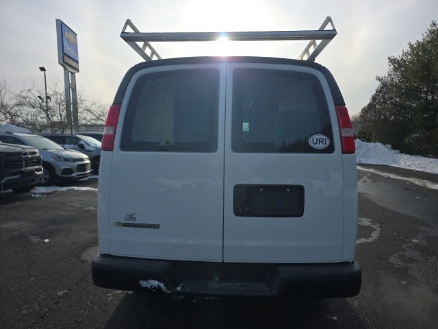 Used 2018 Chevrolet Express 2500 Work Van w/ Driver Convenience Package image 5