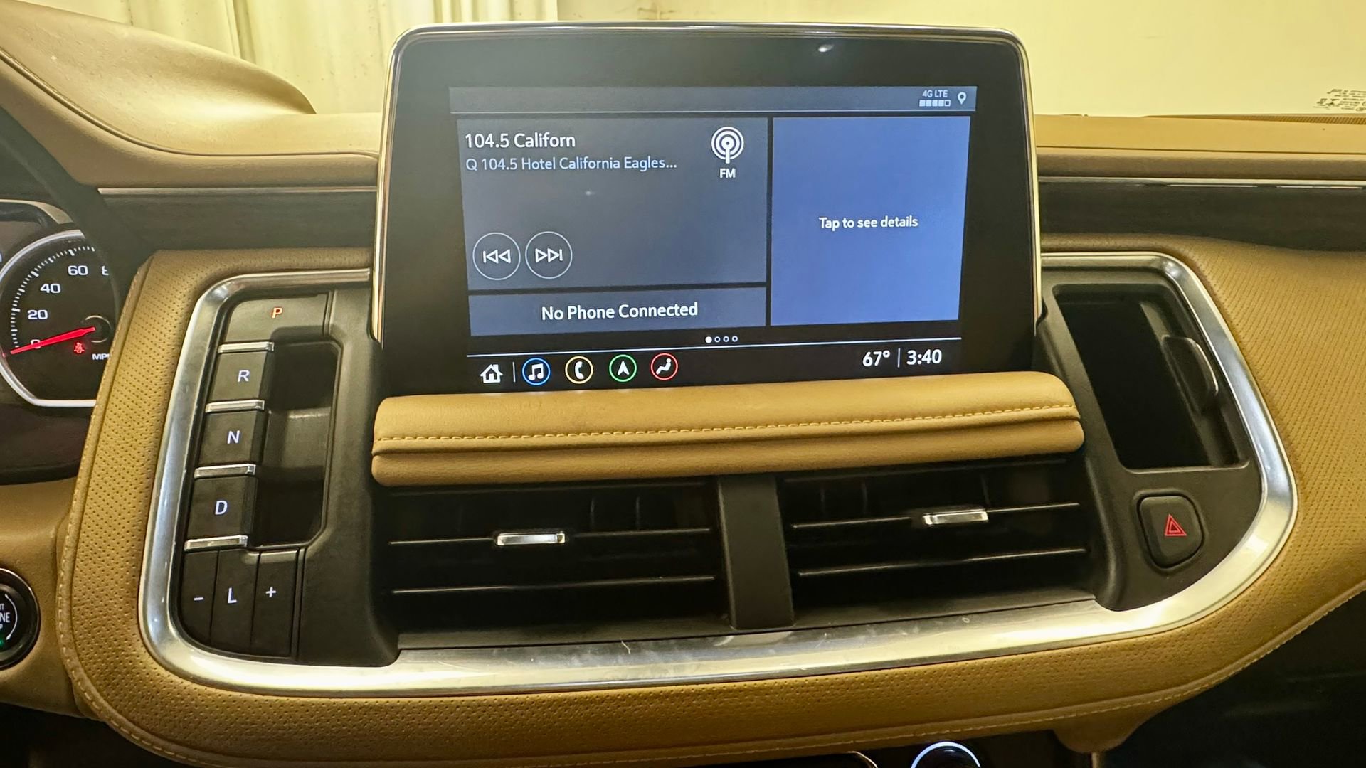 Used 2021 Chevrolet Tahoe Premier w/ Premium Package RWD image 34