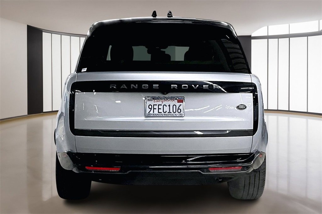 Used 2023 Land Rover Range Rover SE image 5