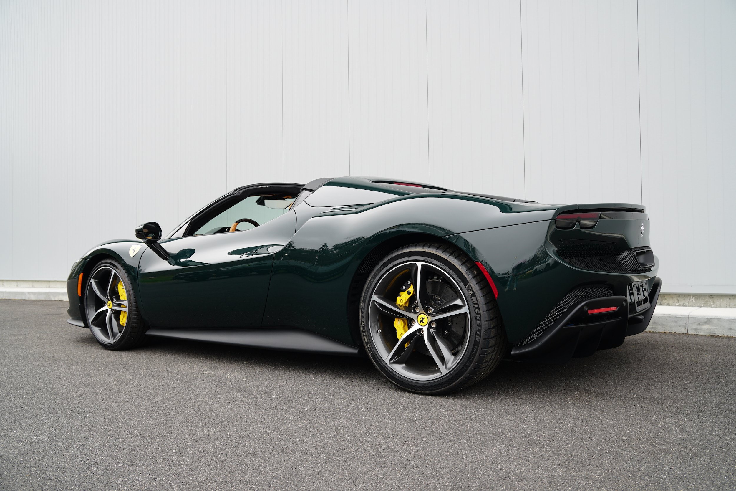 Used 2025 Ferrari 296 GTS RWD image 9