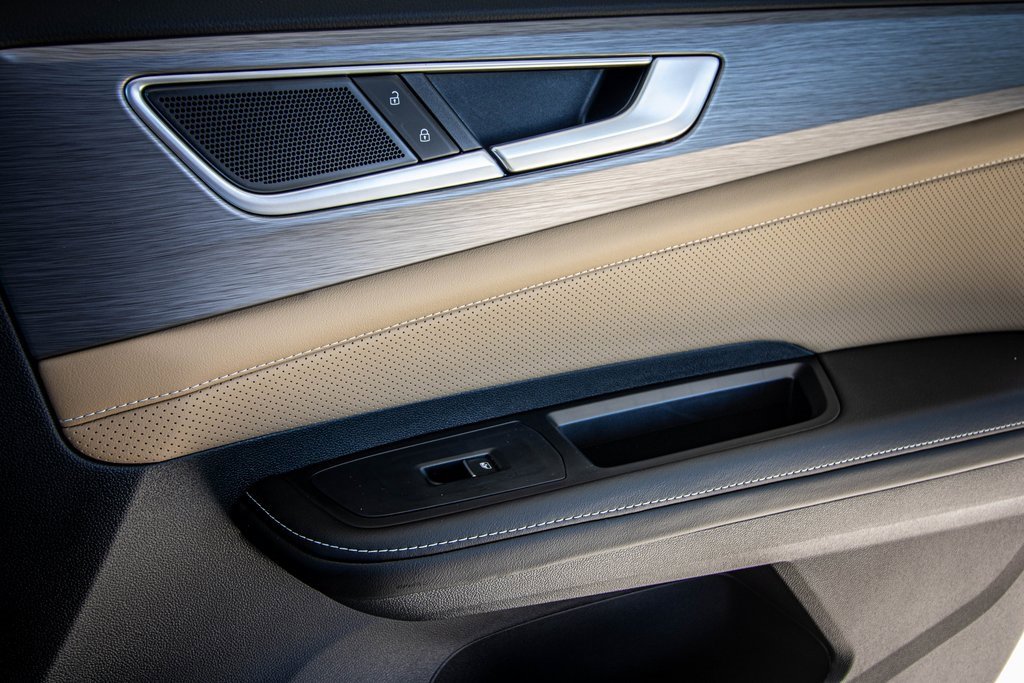 New 2026 Volkswagen Atlas Cross Sport SE image 43