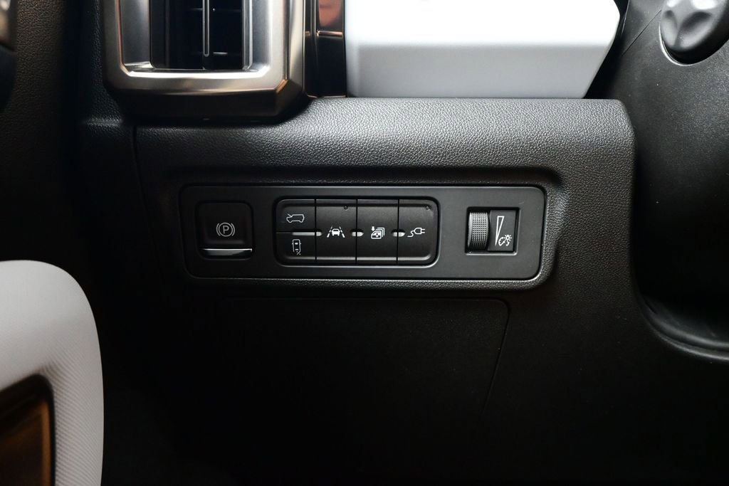Used 2025 GMC Hummer EV 3X AWD/4WD image 14