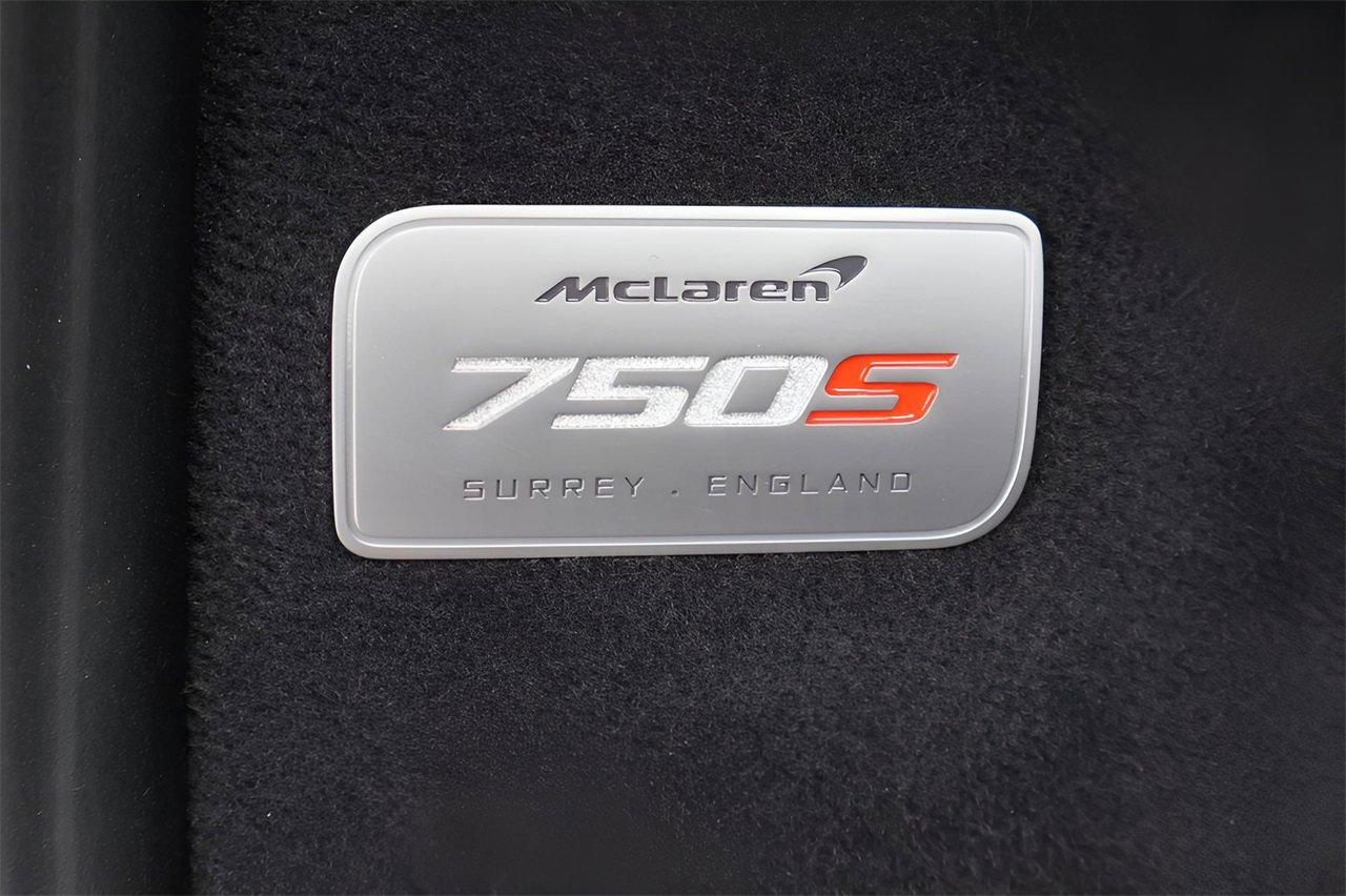 New 2025 McLaren 750S Spider image 22