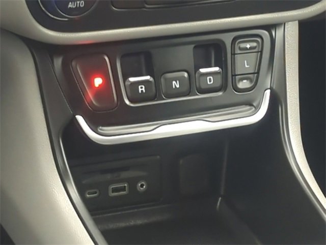 Used 2021 GMC Terrain SLT image 20