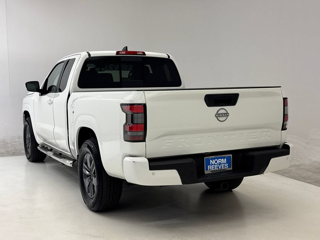 Used 2025 Nissan Frontier SV RWD image 7