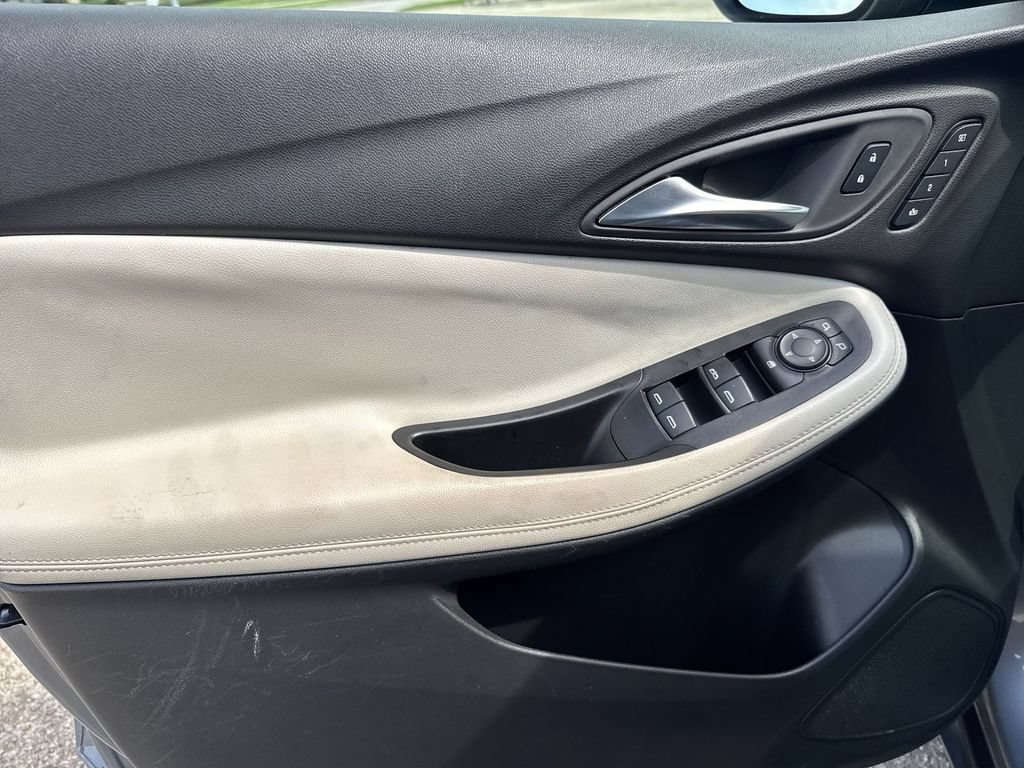Used 2024 Buick Encore GX Avenir AWD/4WD image 15
