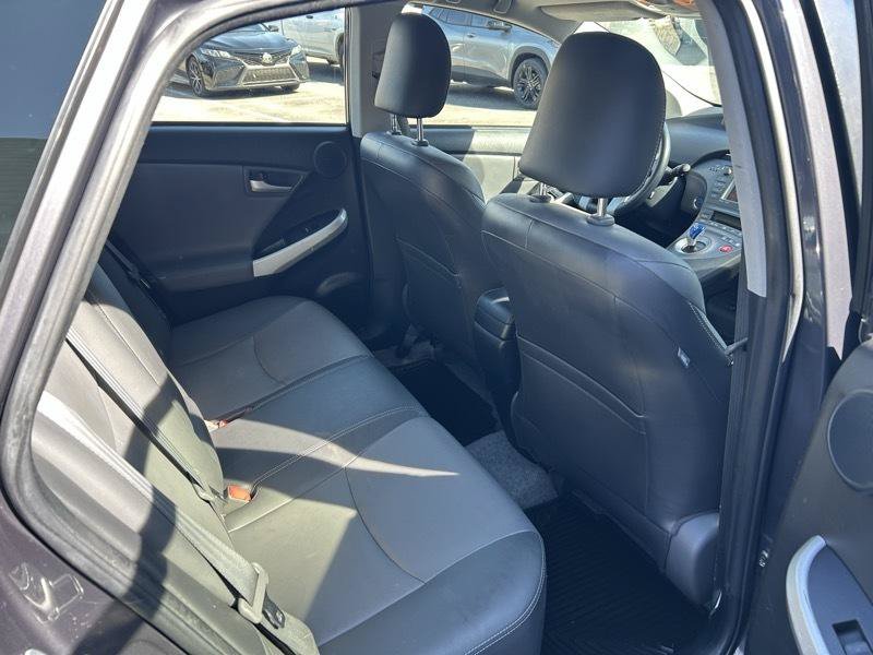 Used 2015 Toyota Prius Five FWD image 10