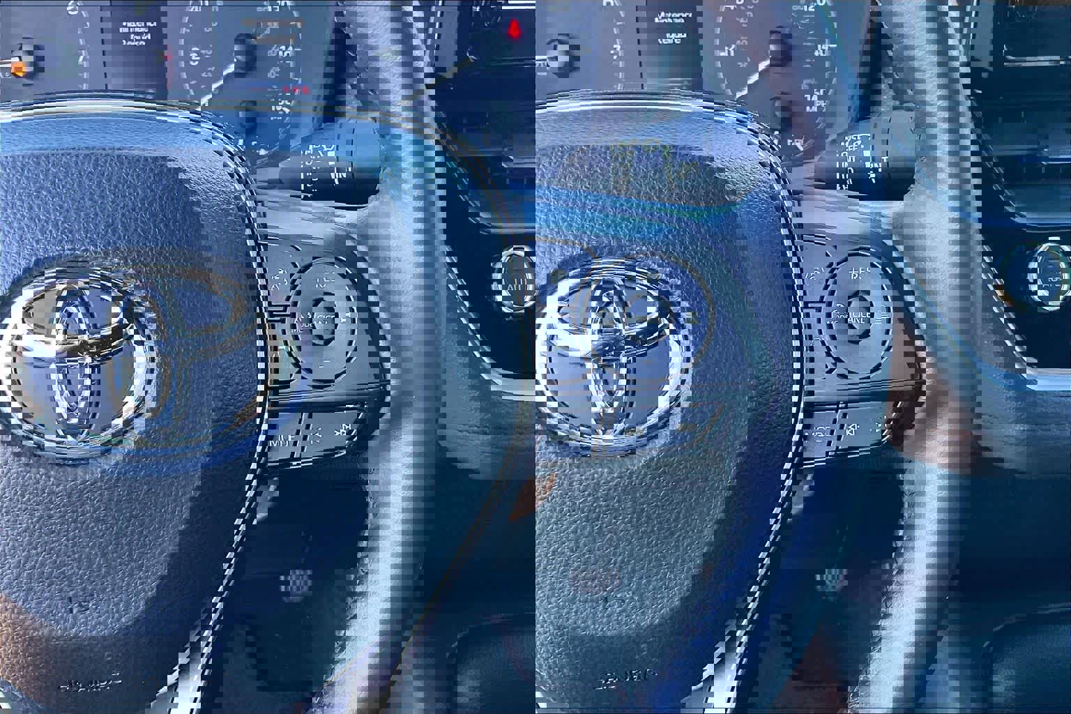 Used 2024 Toyota Corolla SE image 23